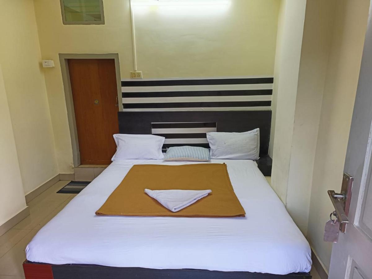 Hotel Orginal Residency Колам Екстериор снимка