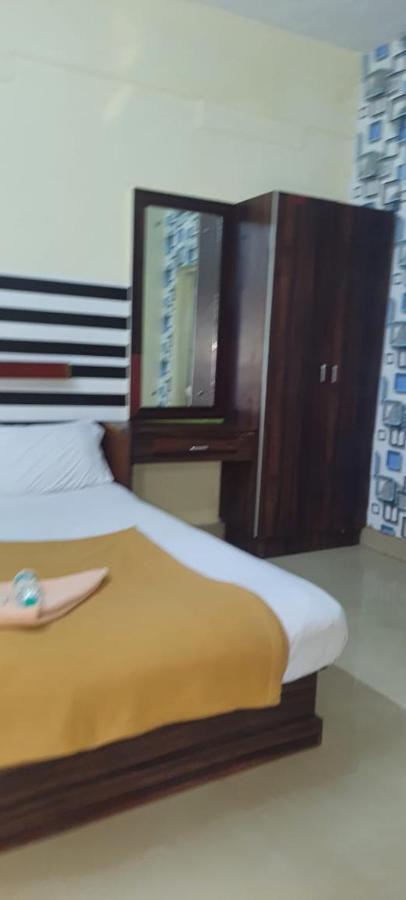 Hotel Orginal Residency Колам Екстериор снимка
